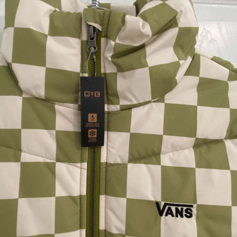 NWT Vans Womens Puffy Coat Size Small
